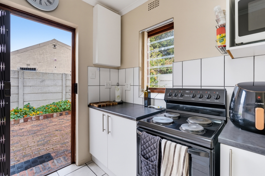 2 Bedroom Property for Sale in Edgemead Western Cape